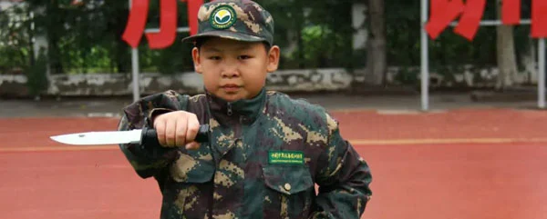 青少年篮球爱好者如何提高接球技巧?_0